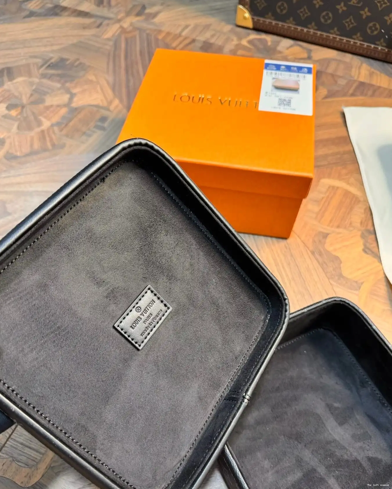 SQUARE BLACK LV BOX CUSTOM JEWELRY 0519